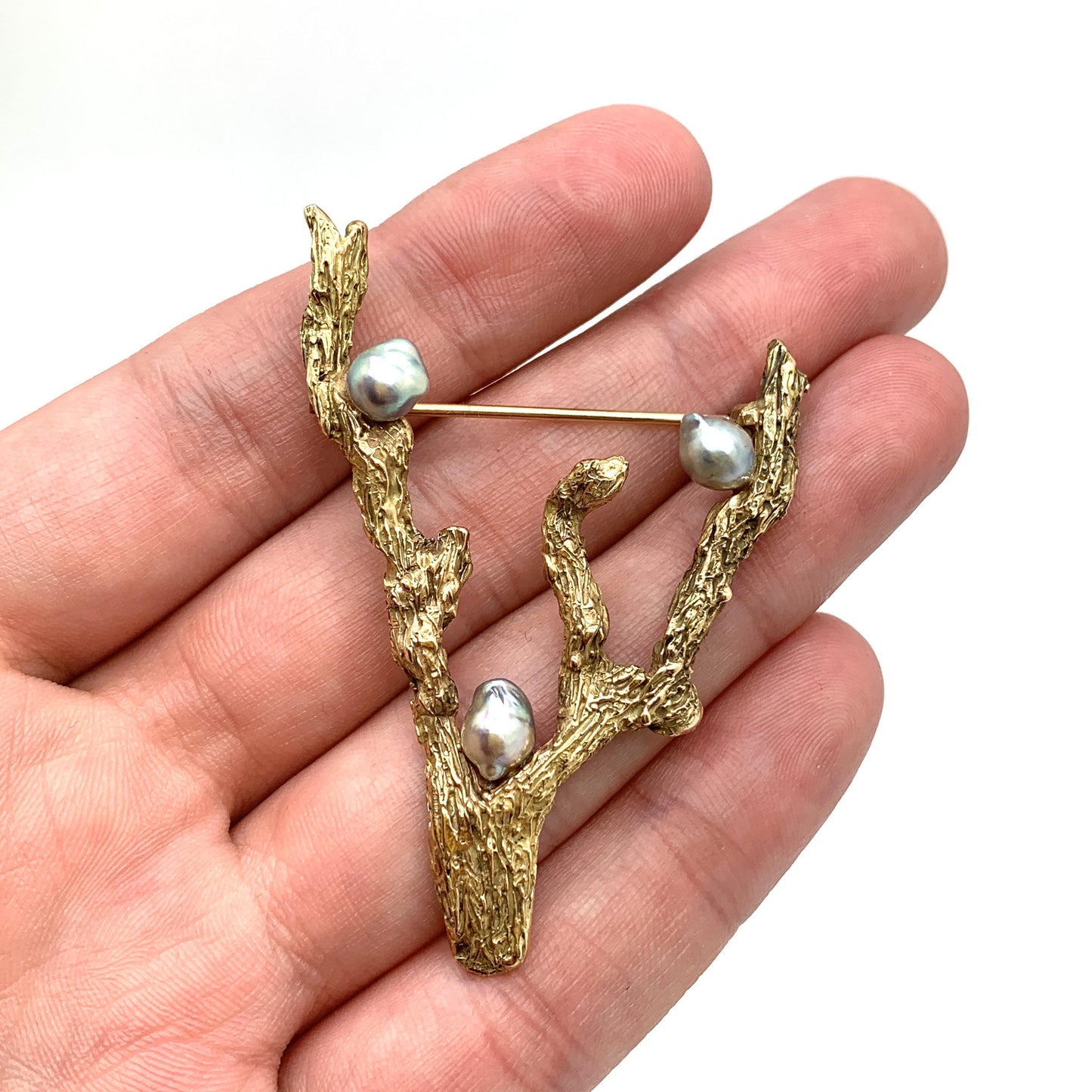 14K Yellow Gold Baroque Pearl  Brooch 12.95g