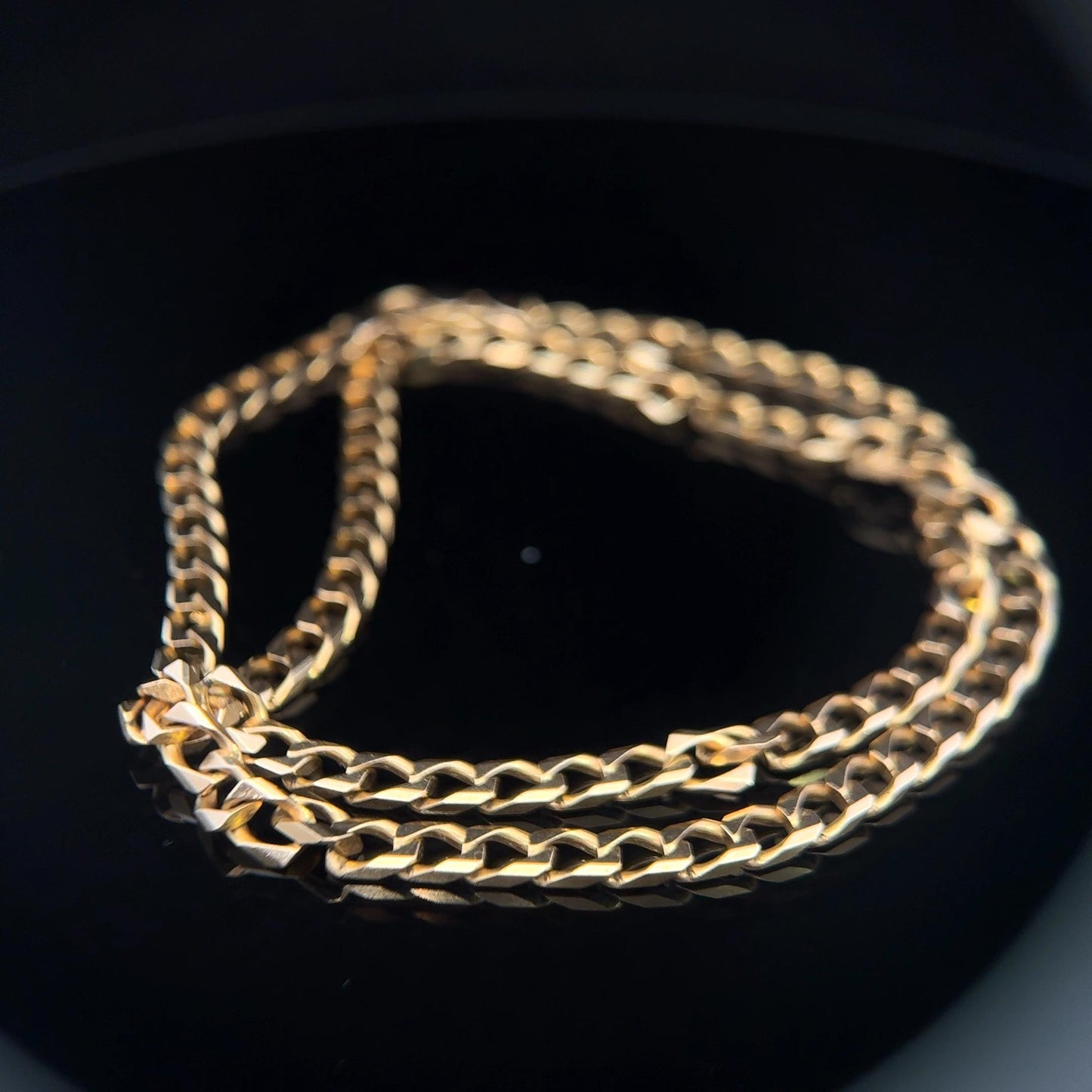 14k Yellow Gold Curb Cuban Link Chain 18" 10.80g.