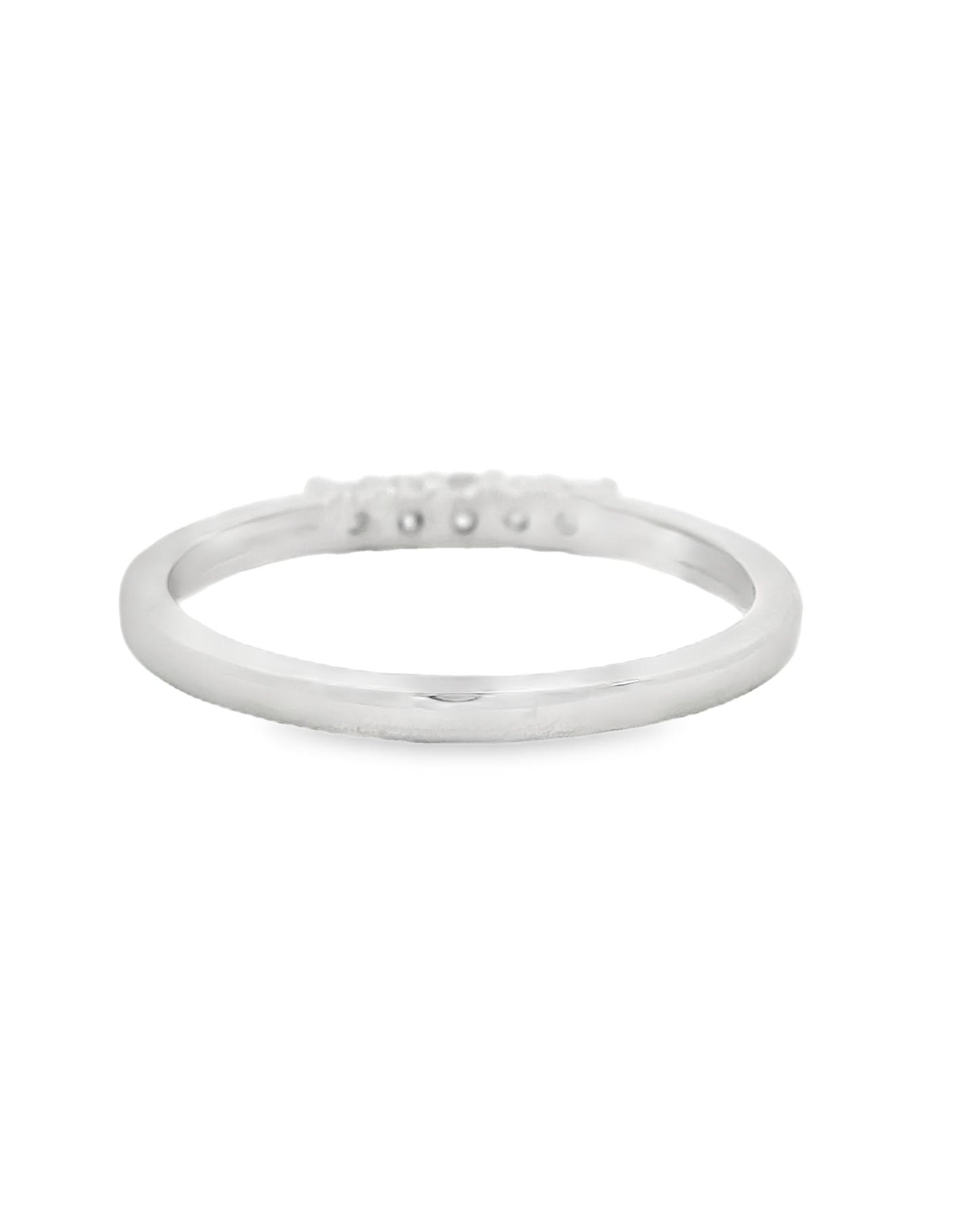 0.17cttw. White Diamond Platinum Ring 2.85g. 6.25US