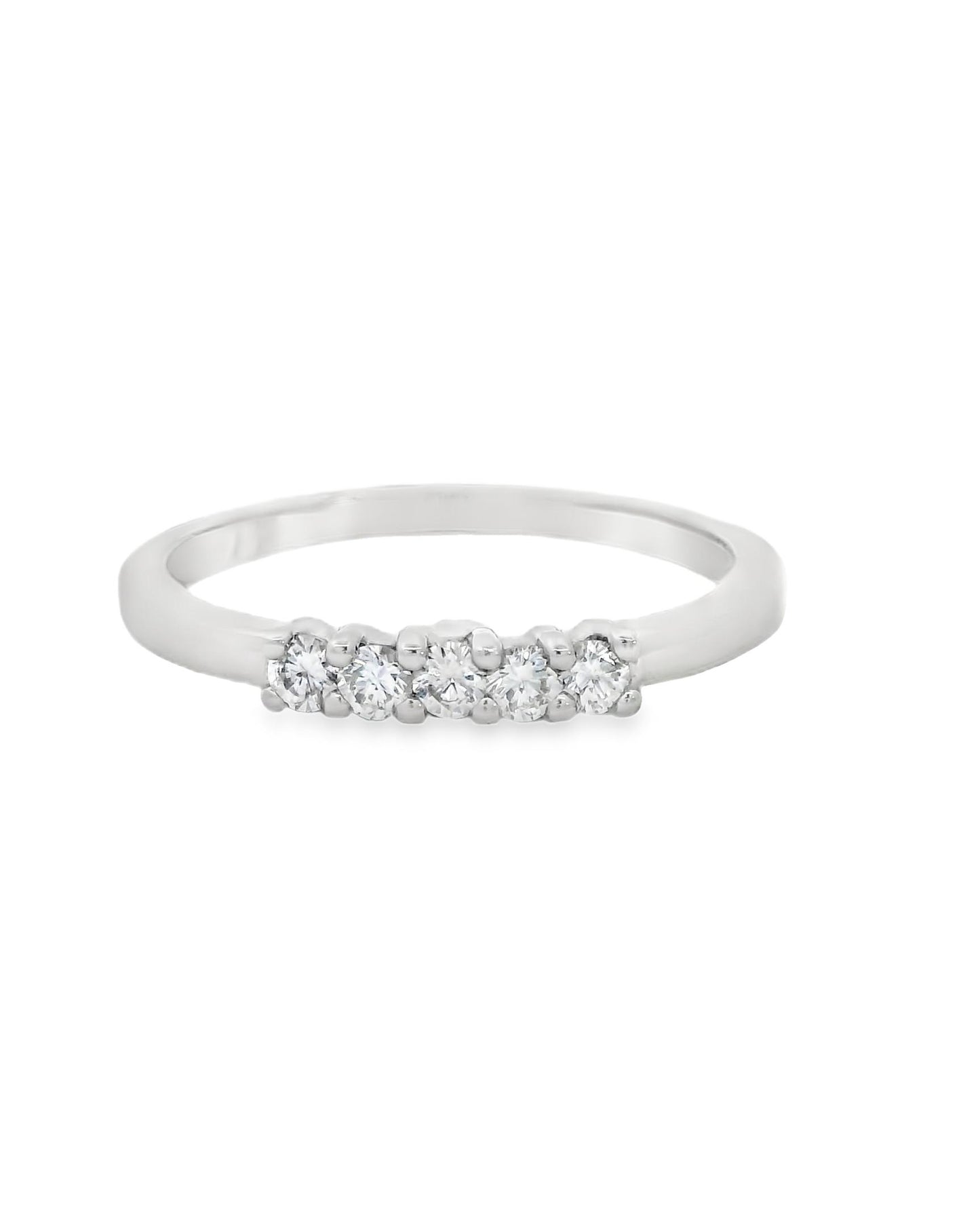 0.17cttw. White Diamond Platinum Ring 2.85g. 6.25US