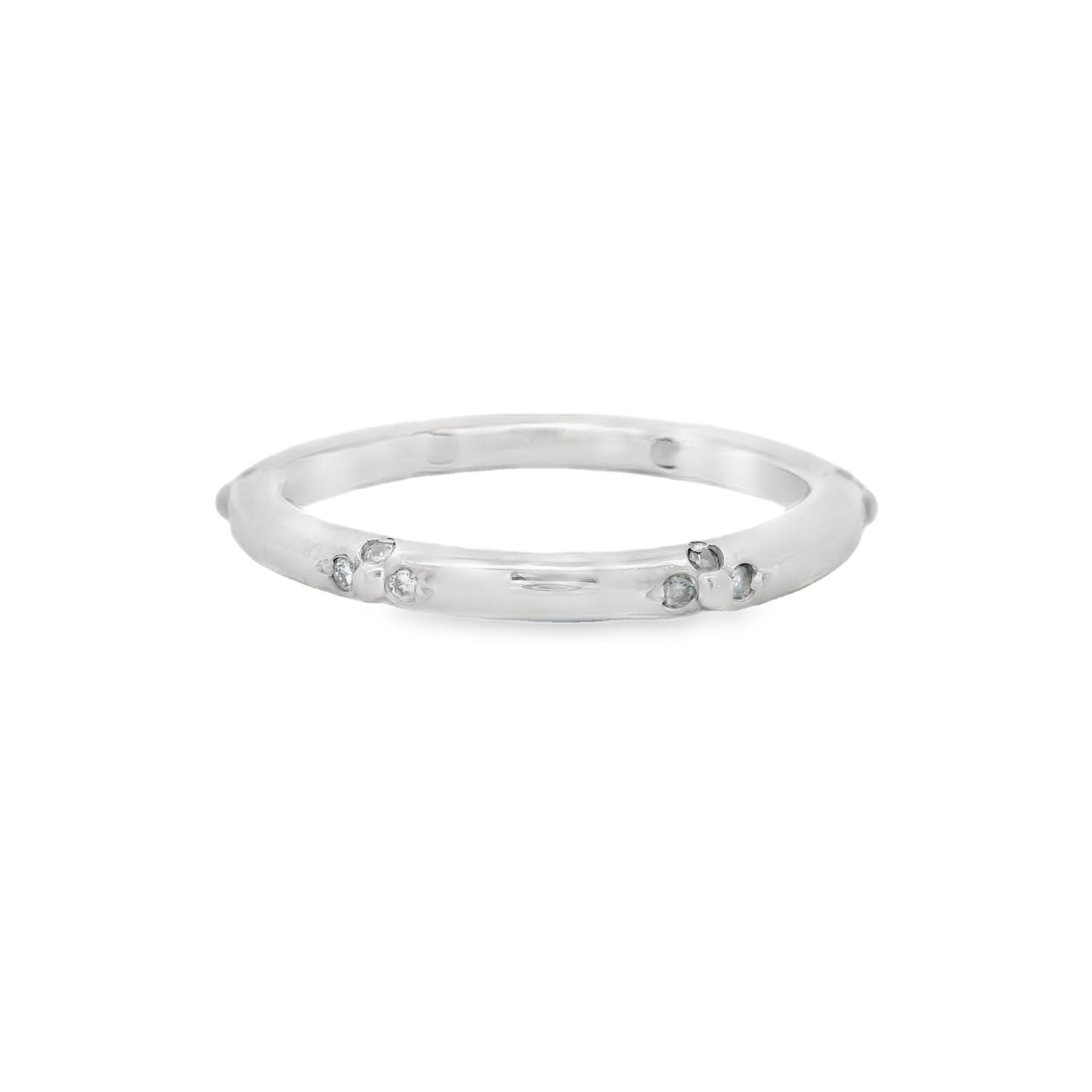 0.15 cttw. White Diamond Platinum Stationed Ring 5.75US 4.28g.