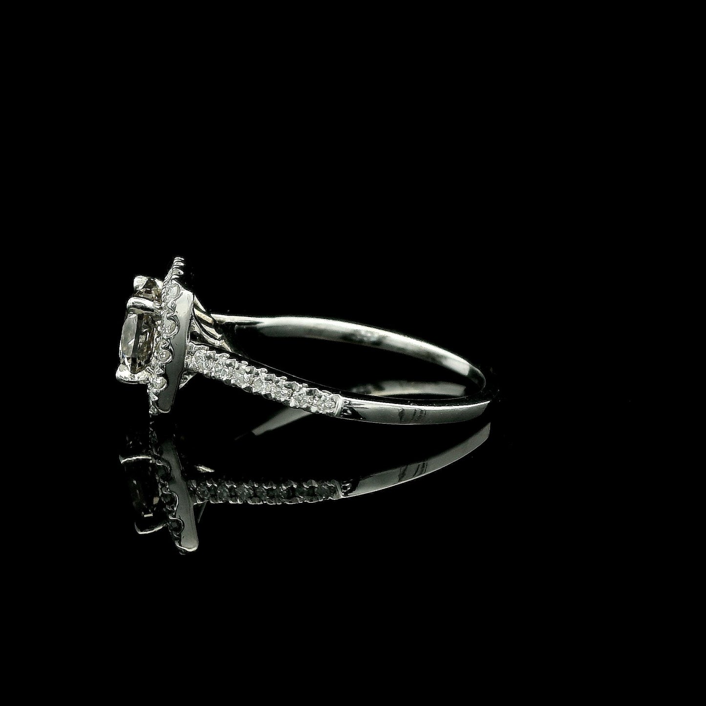 1.26 Fancy Pinkish Brown Diamond Enganement Ring in Platinum 6US 4.72g.