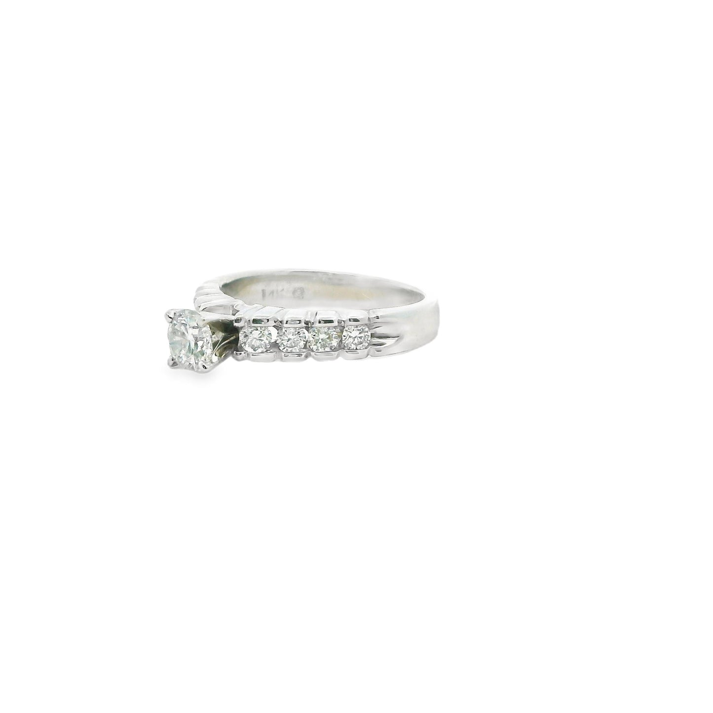0.94 cttw. White Diamond Engagement Ring in 14K White Gold 7US 4.33g.
