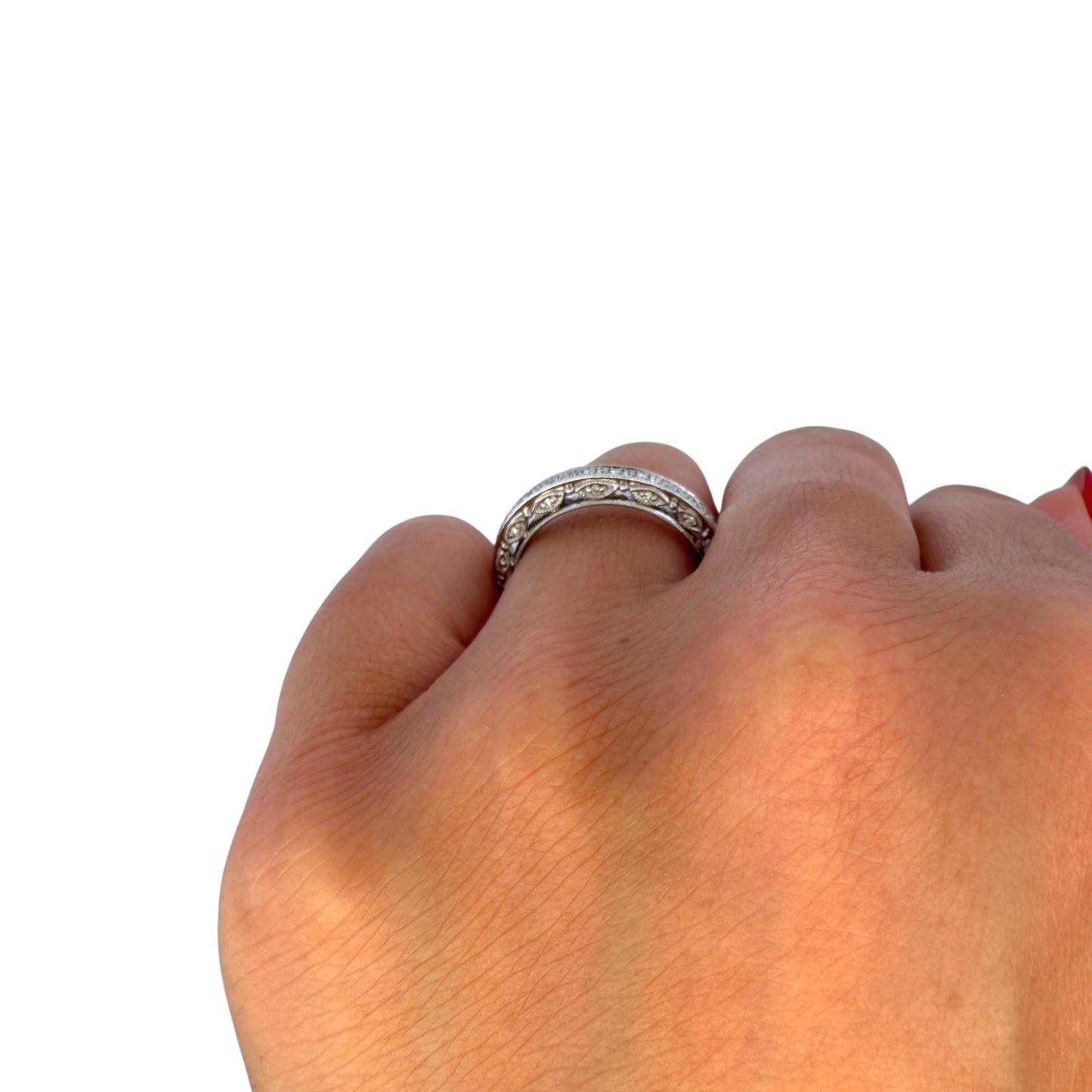 White Diamond Wedding Band in 14k White Gold 7US 3.90g.