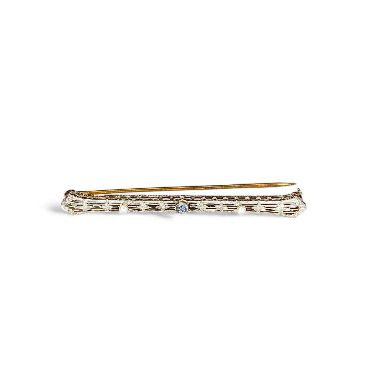 14K White Gold Brooch Whith Pearls & Blue Sapphire
