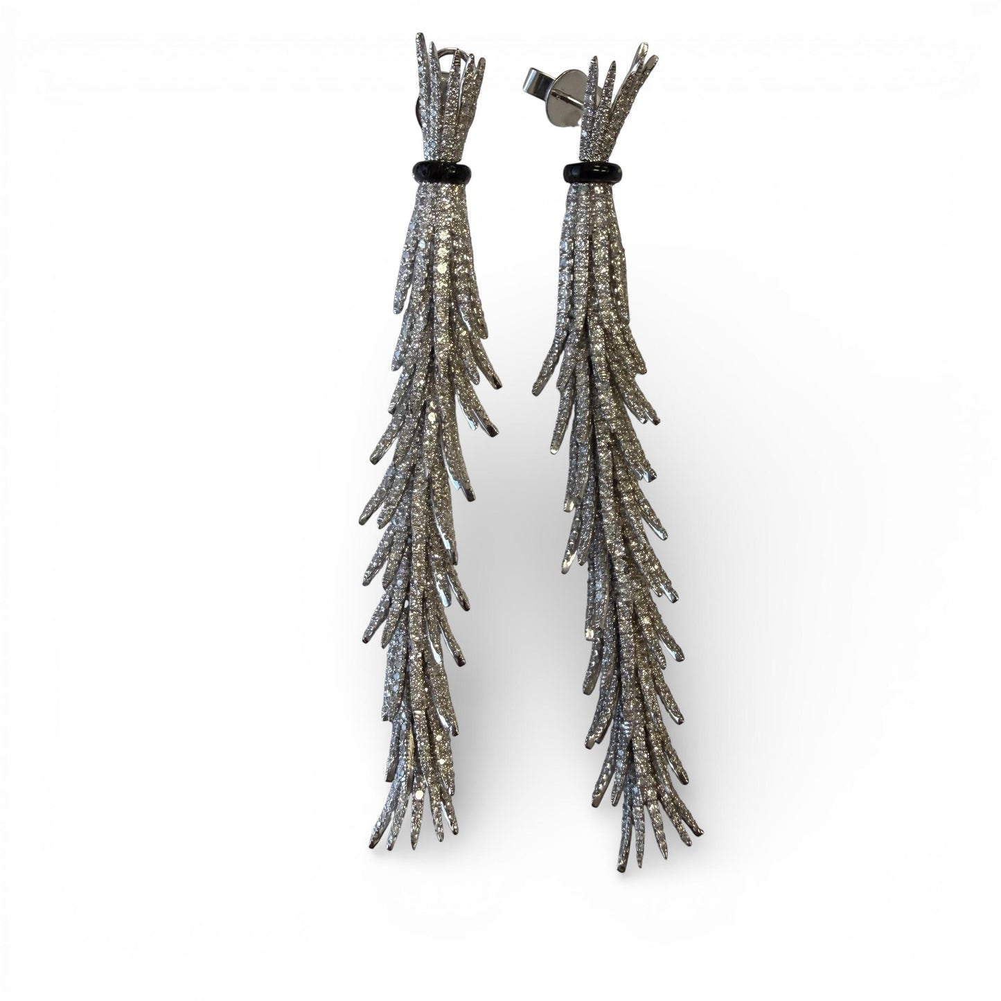 18k White Gold Tassle White Diamond Drop Earrings 18.54g.