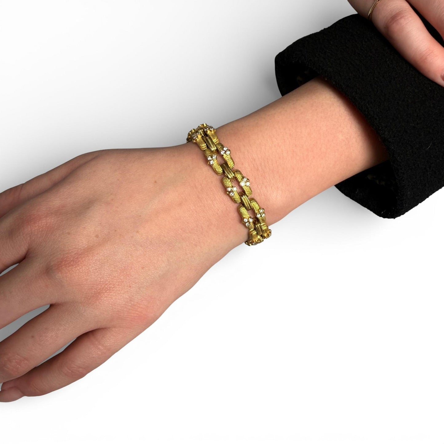 Vintage 1.08cttw White Diamond Judith Ripka Bracelet in 18k Yellow Gold 66.54g.