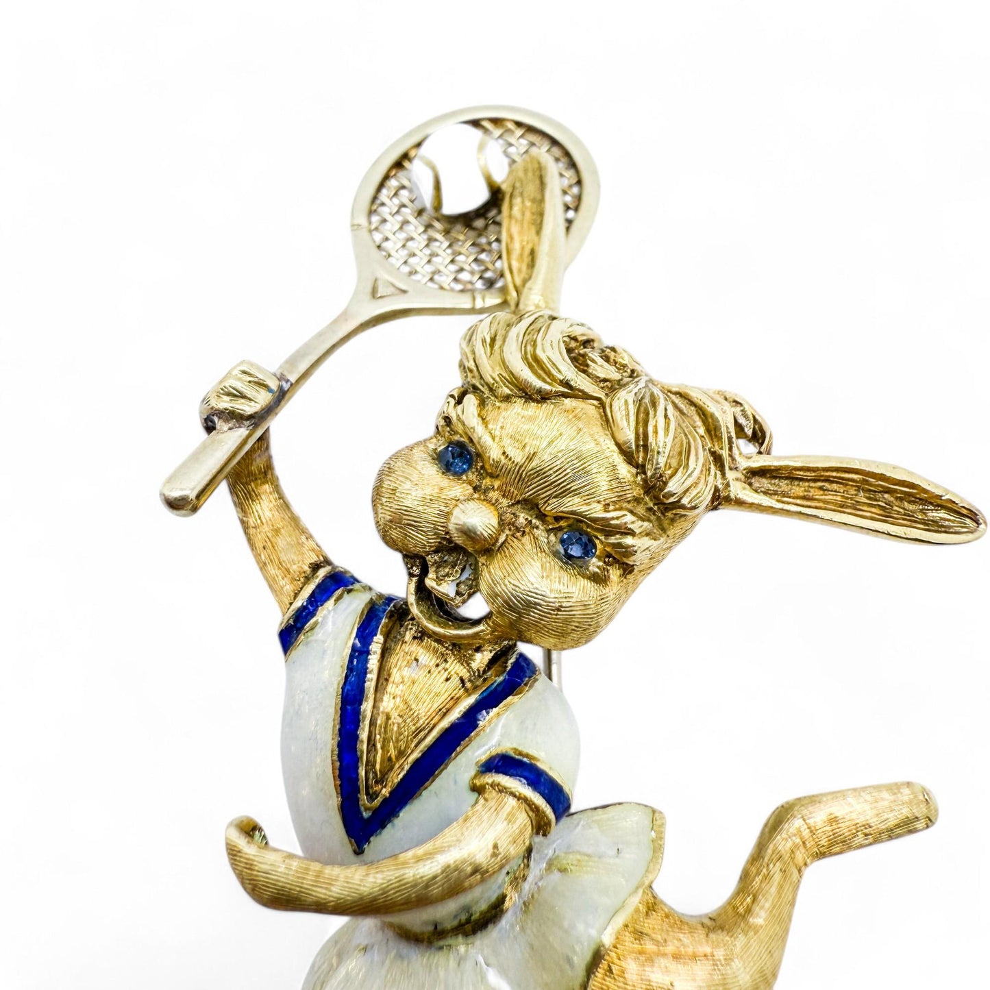 Vintage 18K Yellow Gold Martine Tennis Rabbit Brooch whith Blue Sapphires 20.8