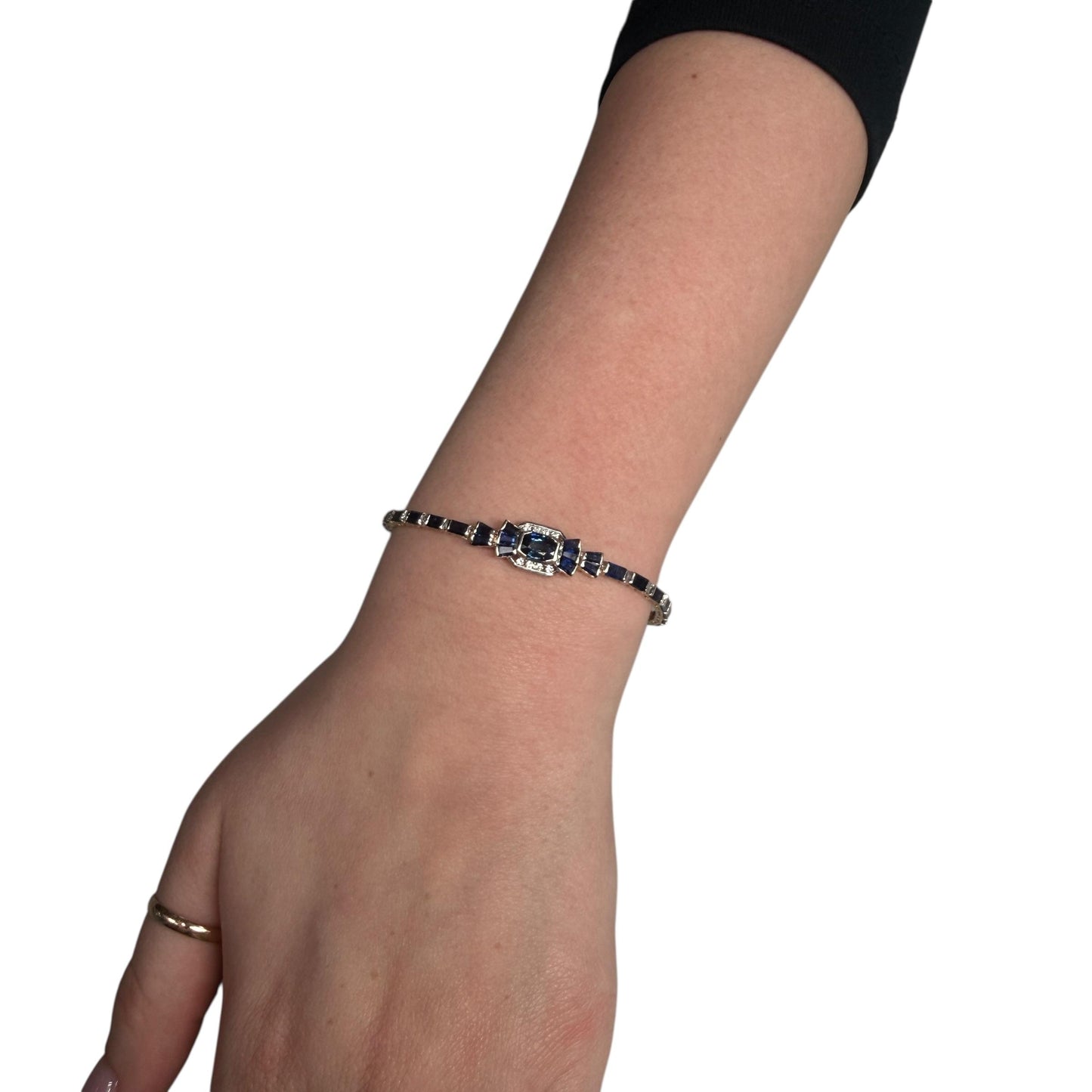 8.85cttw Blue Sapphire & White Diamond Bracelet in 14k Yellow Gold 8.70g. 7"