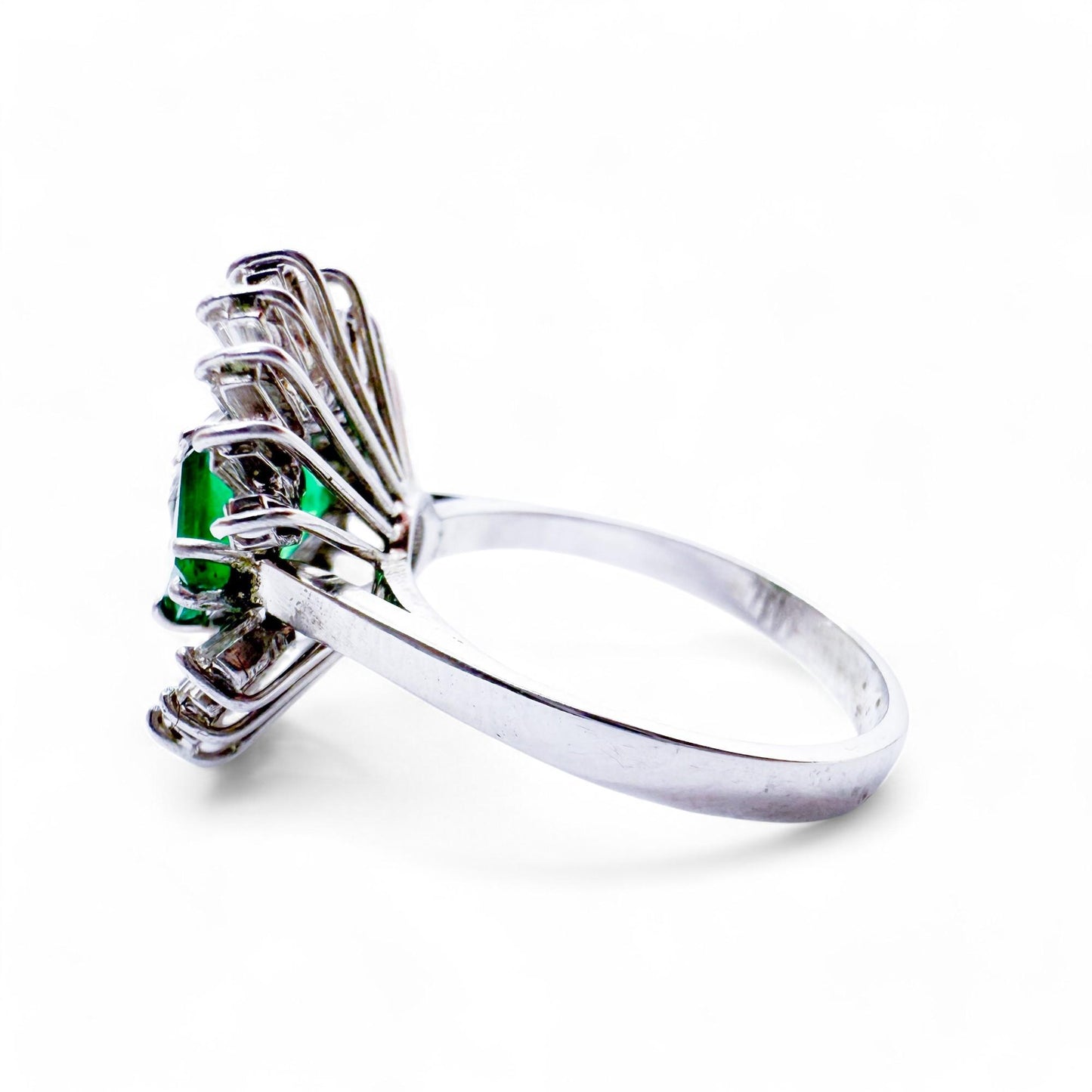 0.44 cttw. Green Emerald & 0.52 cttw. White Diamonds Balerina Ring in 18k 5.75US
