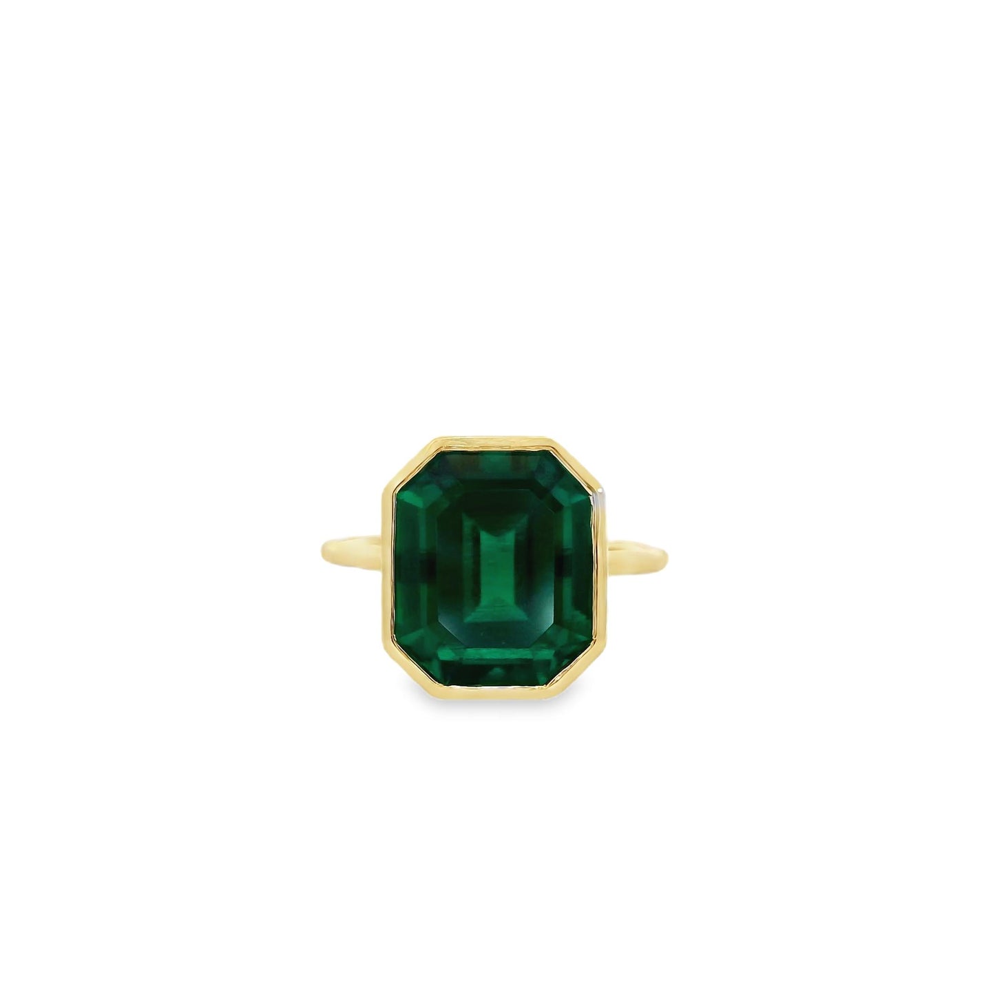 4.86 ct. Green Emerald Bezel Set Ring in 14k Yellow Gold 6.5US 3.95g.