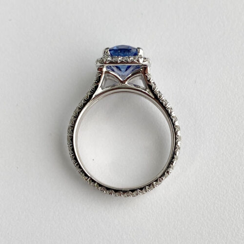 3.23CT BLUE SAPPHIRE( No Heat, Ceylon, Sril Lanka) & DIAMOND HALO RING