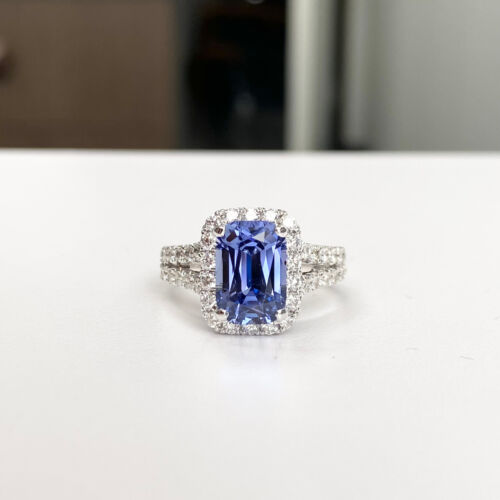 3.23CT BLUE SAPPHIRE( No Heat, Ceylon, Sril Lanka) & DIAMOND HALO RING