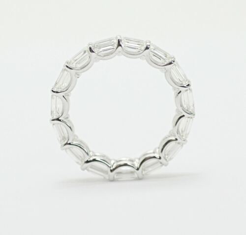 Women's Side Ways Emerald Cut Diamonds Eternity Band Ring in 18k White Gold 5.75