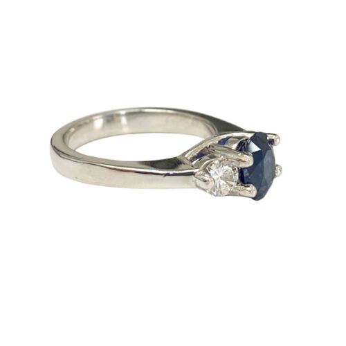 Platinum 1.27ct Blue Sapphire & 0.38ctw Diamond Coctail Engagment 3 Stone Ring