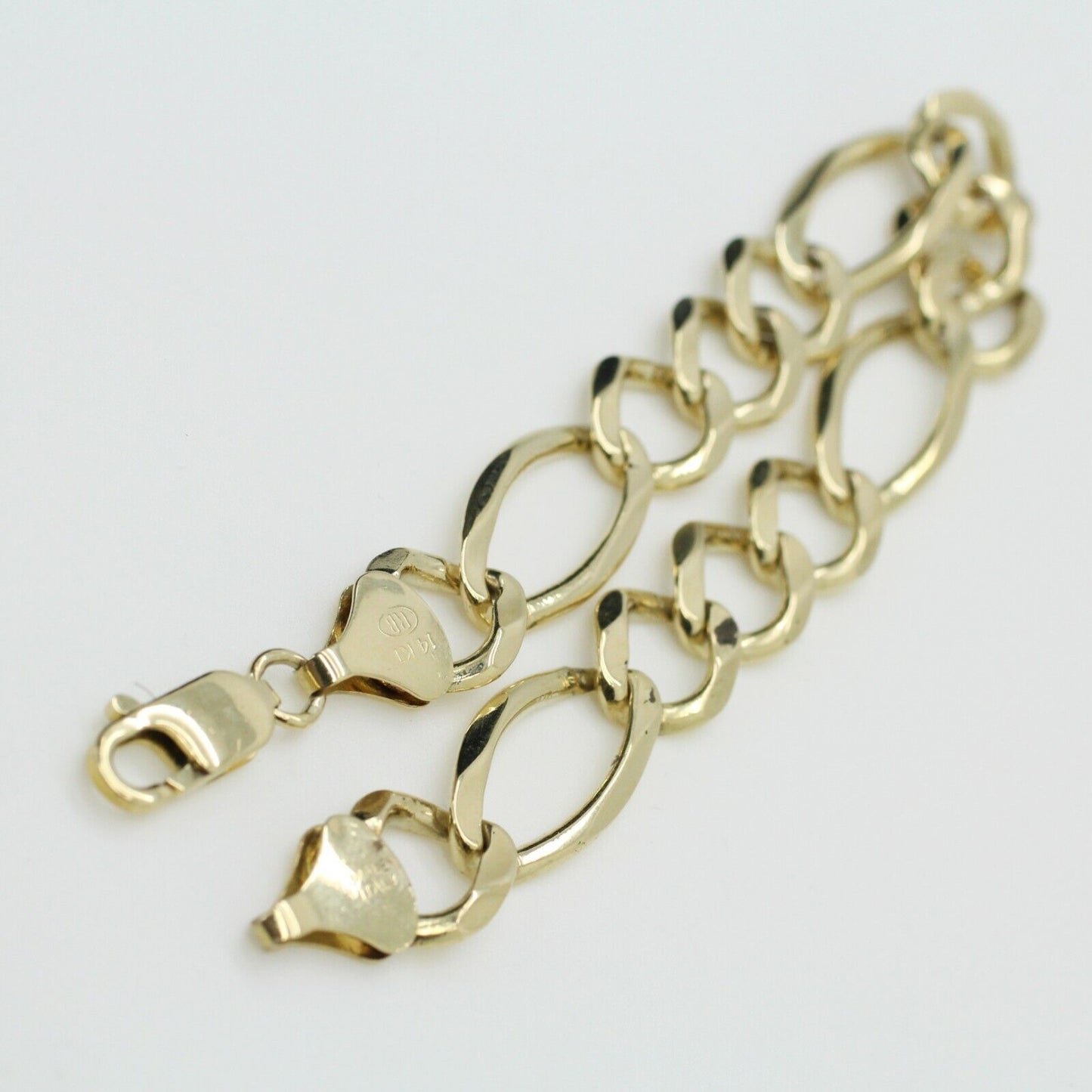 Hollow Figaro Link Chain Bracelet in 14k Yellow Gold 27.8grs