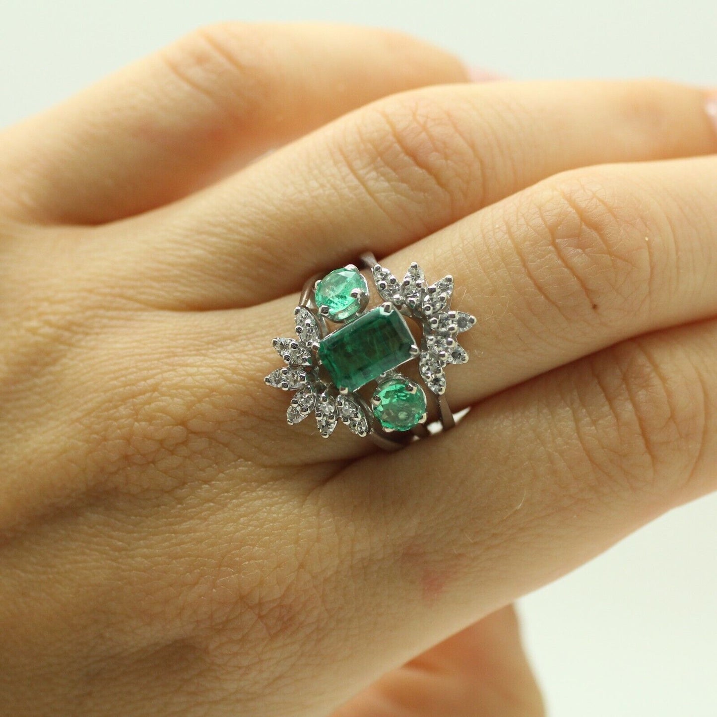 Vintage 14k White Gold Colombian Emerald & Diamond Ring 2.50ctw