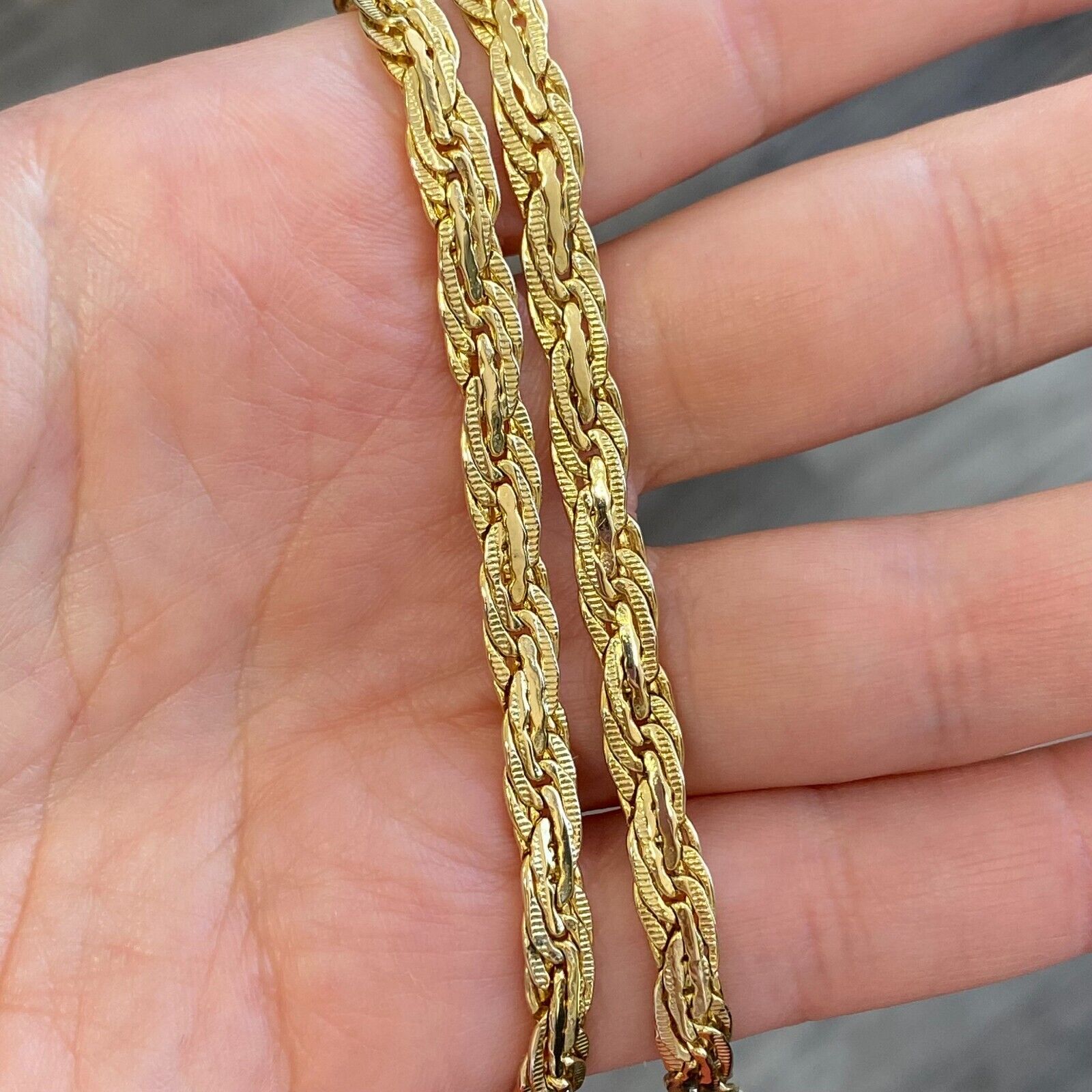 Snake Wave Chain Necklace in 14k Yellow Gold 20 Inch