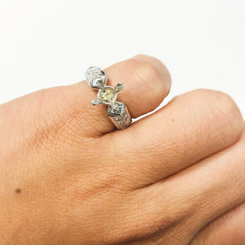 Platinum Antique Style Engagement Ring Mounting W/ Princess Cut Diam 0.65ctw 4us