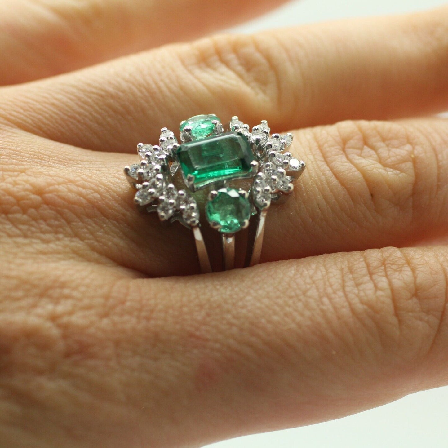 Vintage 14k White Gold Colombian Emerald & Diamond Ring 2.50ctw