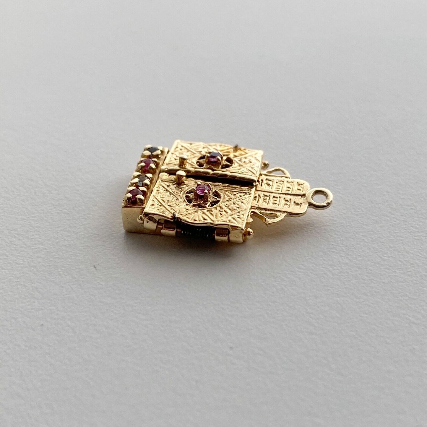 14k Yellow Gold Torah Ark Pendant With David's Star Locket Jewish