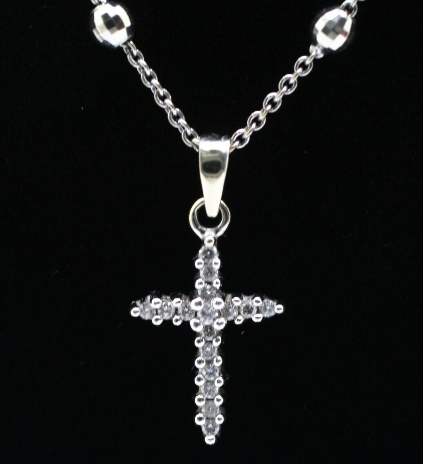 14k White Gold Cross Pendant With Diamond in Beads Rolo Chain