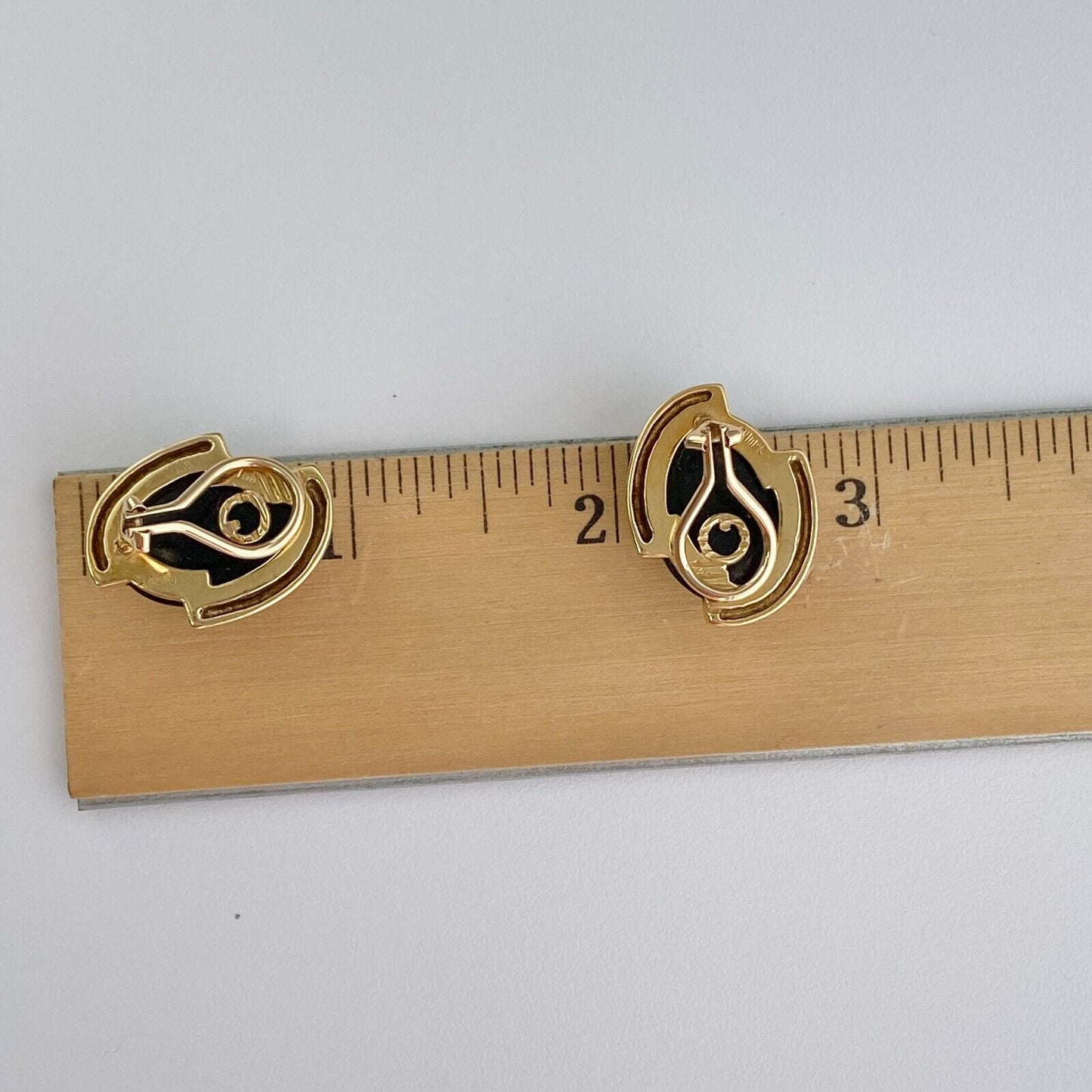 Gump's Vintage 18k Yellow Gold Black Jade Oval Clip on Earrings