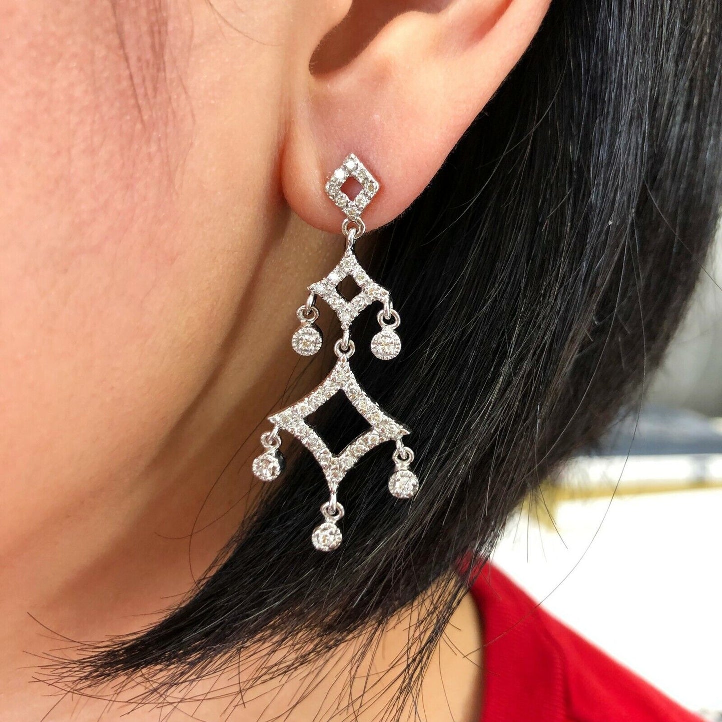 14k White Gold Diamonds Chandelier Earrings