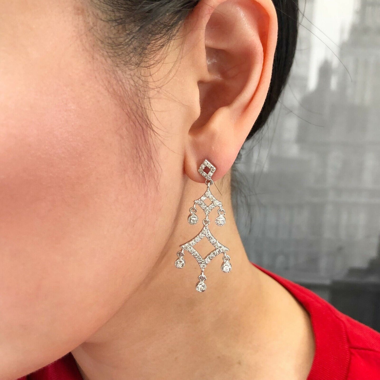 14k White Gold Diamonds Chandelier Earrings