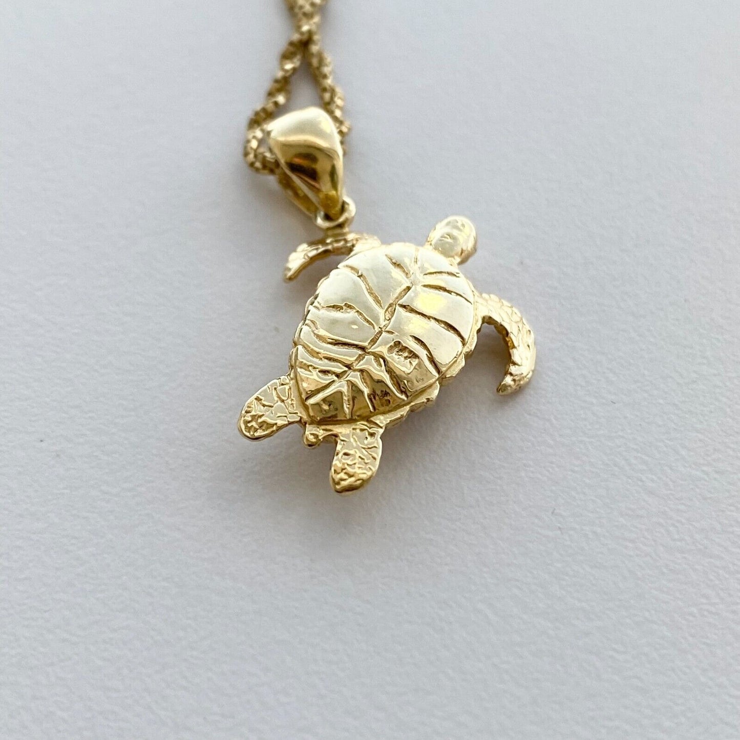 14k Yellow Gold Turtle Pendant With Chain