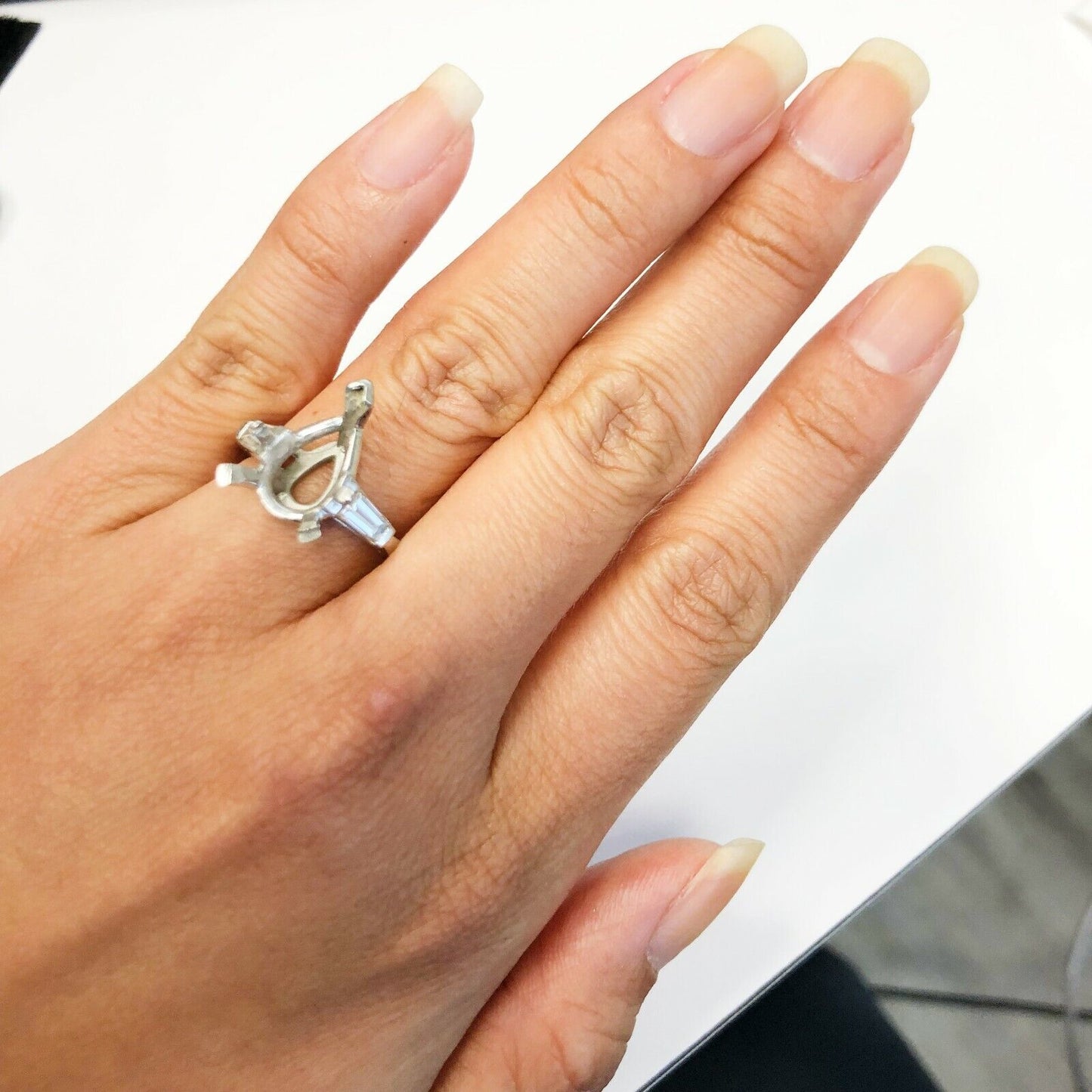 Platinum Pear Shape Ring Mounting W/ Baguette 0.46ctw 7us