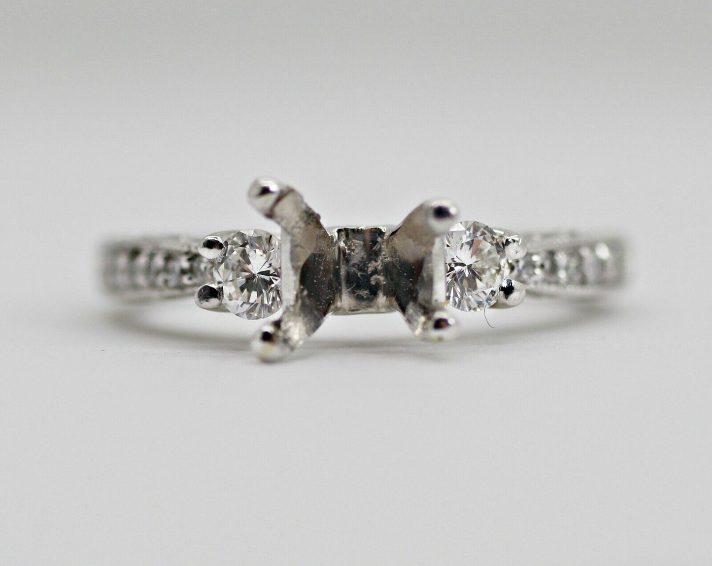 19K WHITE GOLD SCOTT KAY SEMI MOUNT RING 0.49CTW G VS1 5US, FIT. RD 6.3 - 6.6mm