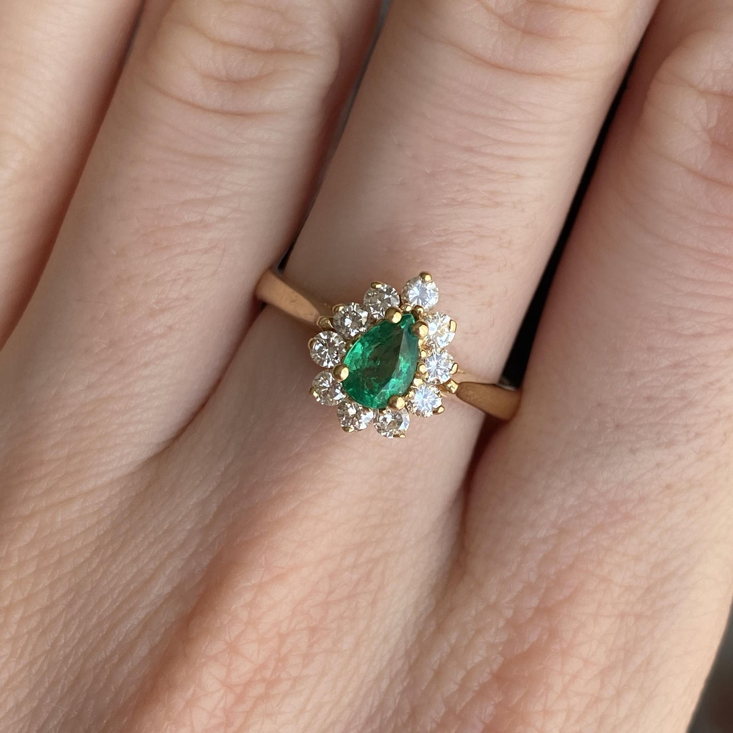 0.30Ct Emerald Columbia & 0.50Ct Diamond Ring 18K Yellow Gold 3.46G