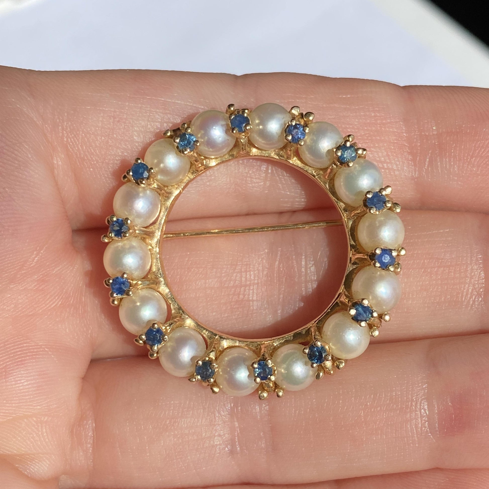Brooch Pearls & Sapphire 14 Yellow Gold 10.98G
