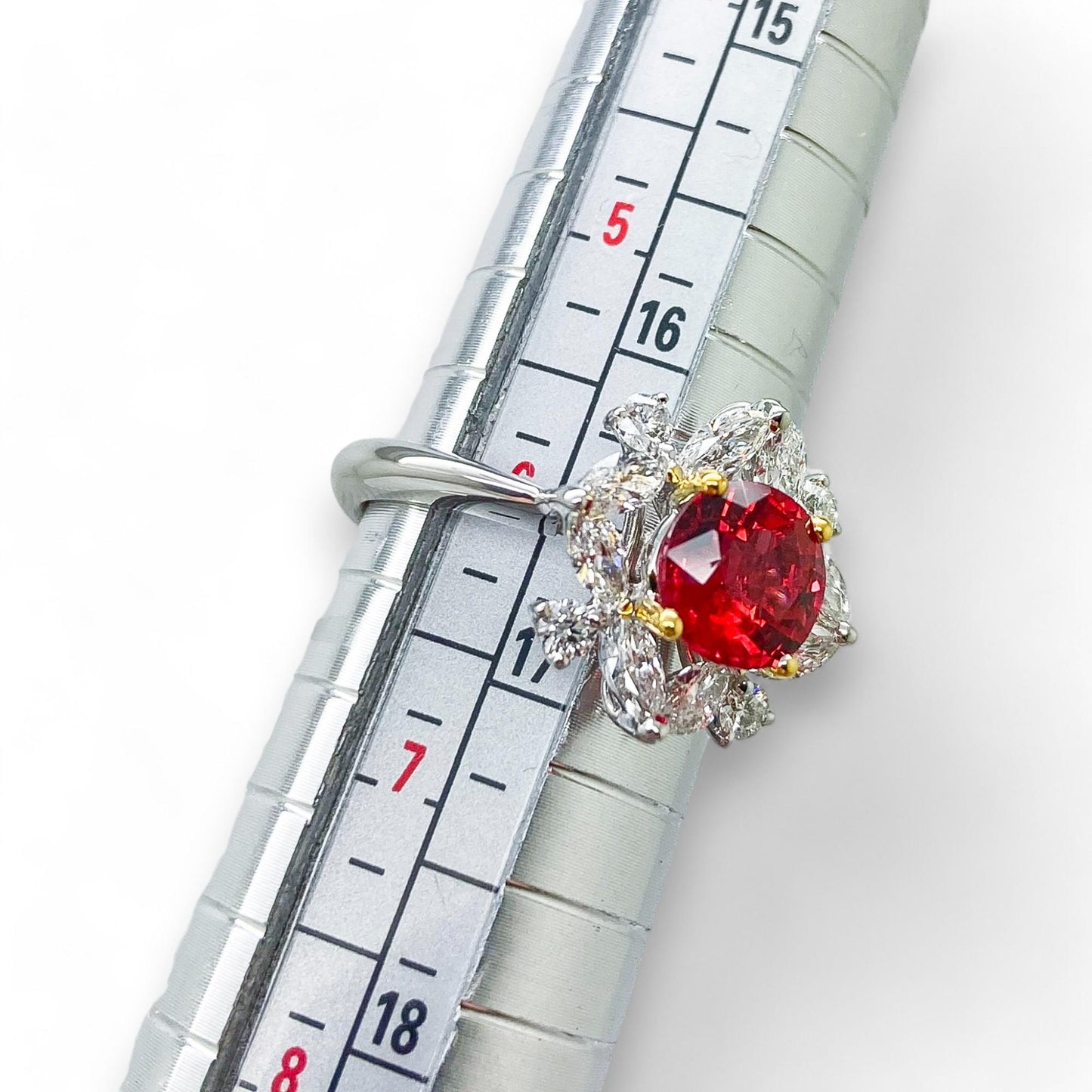 1.57 ct Red Spinel & 1.0 cttw White Diamond Ring in 18K White Gold 6.25US 5.5g