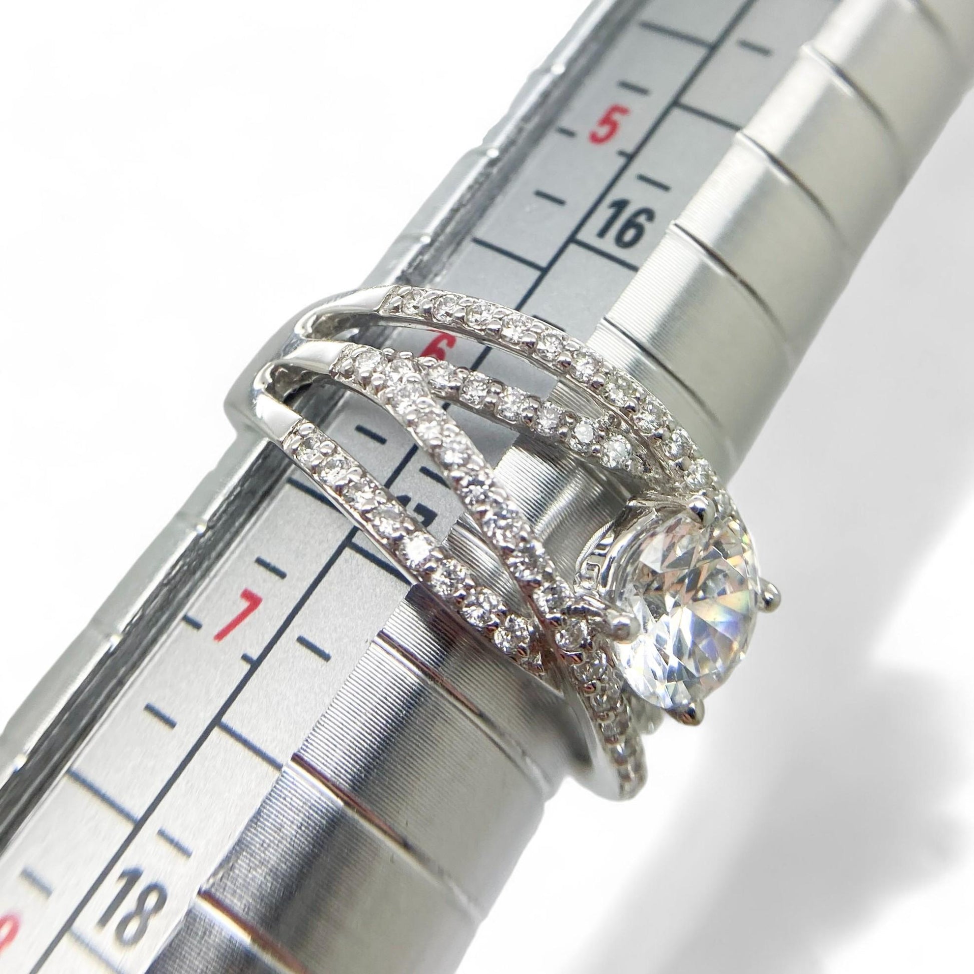 0.70 cttw White Diamond Semi-Mount in 18K White Gold 6.2g