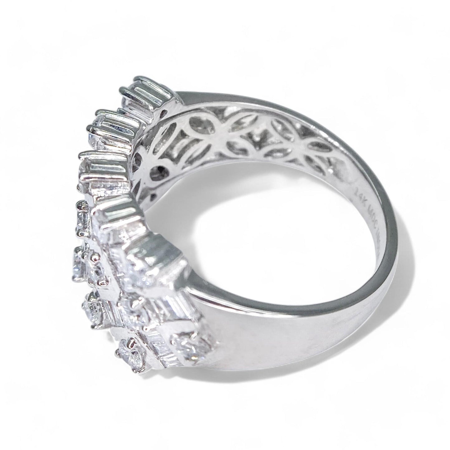 1.04 cttw White Diamond Ring in 14K White Gold 5.75 US 5.4g