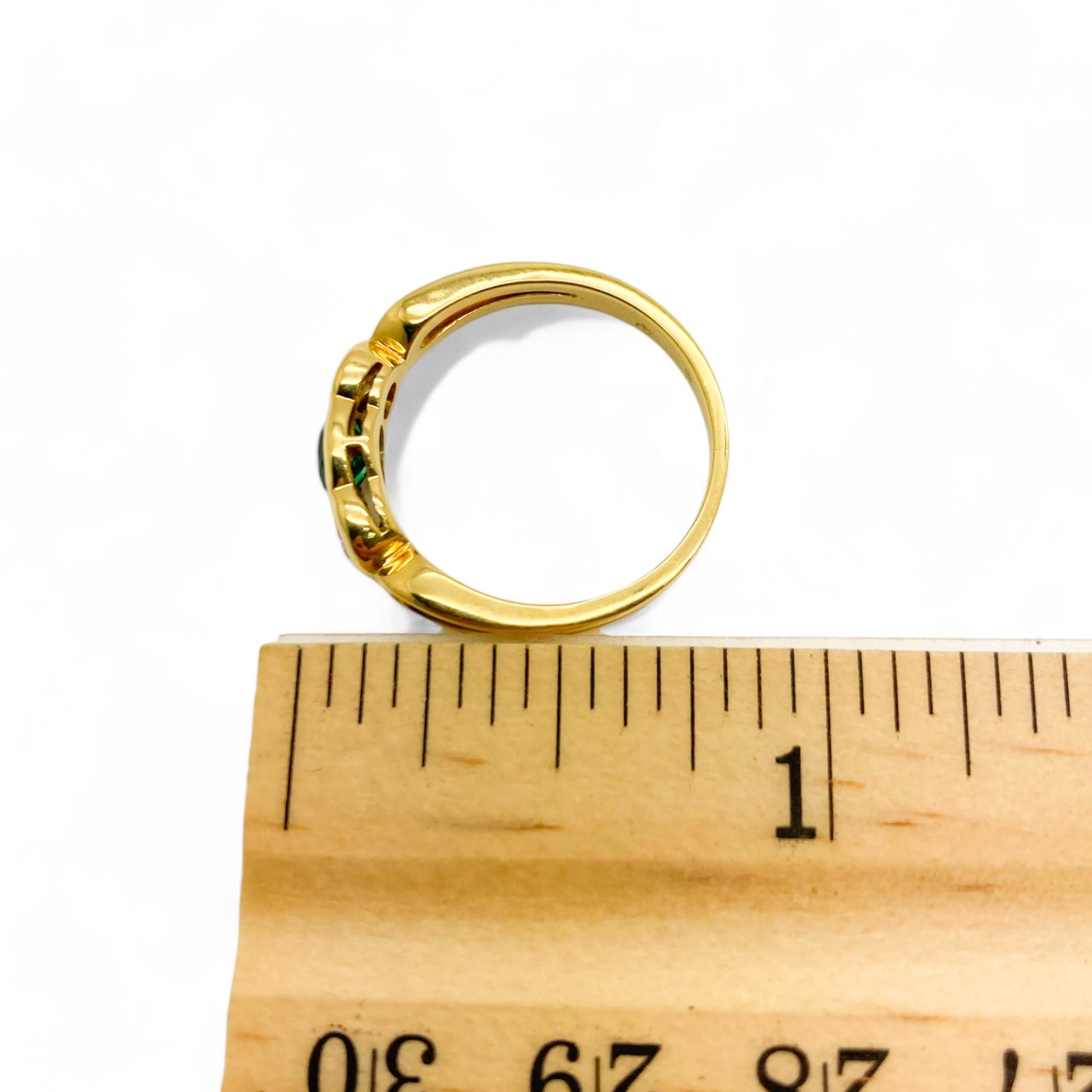 0.27 ct Emarald & 0.20 cttw Diamond Ring in 18K Yellow Gold 6.75 US 3.6g