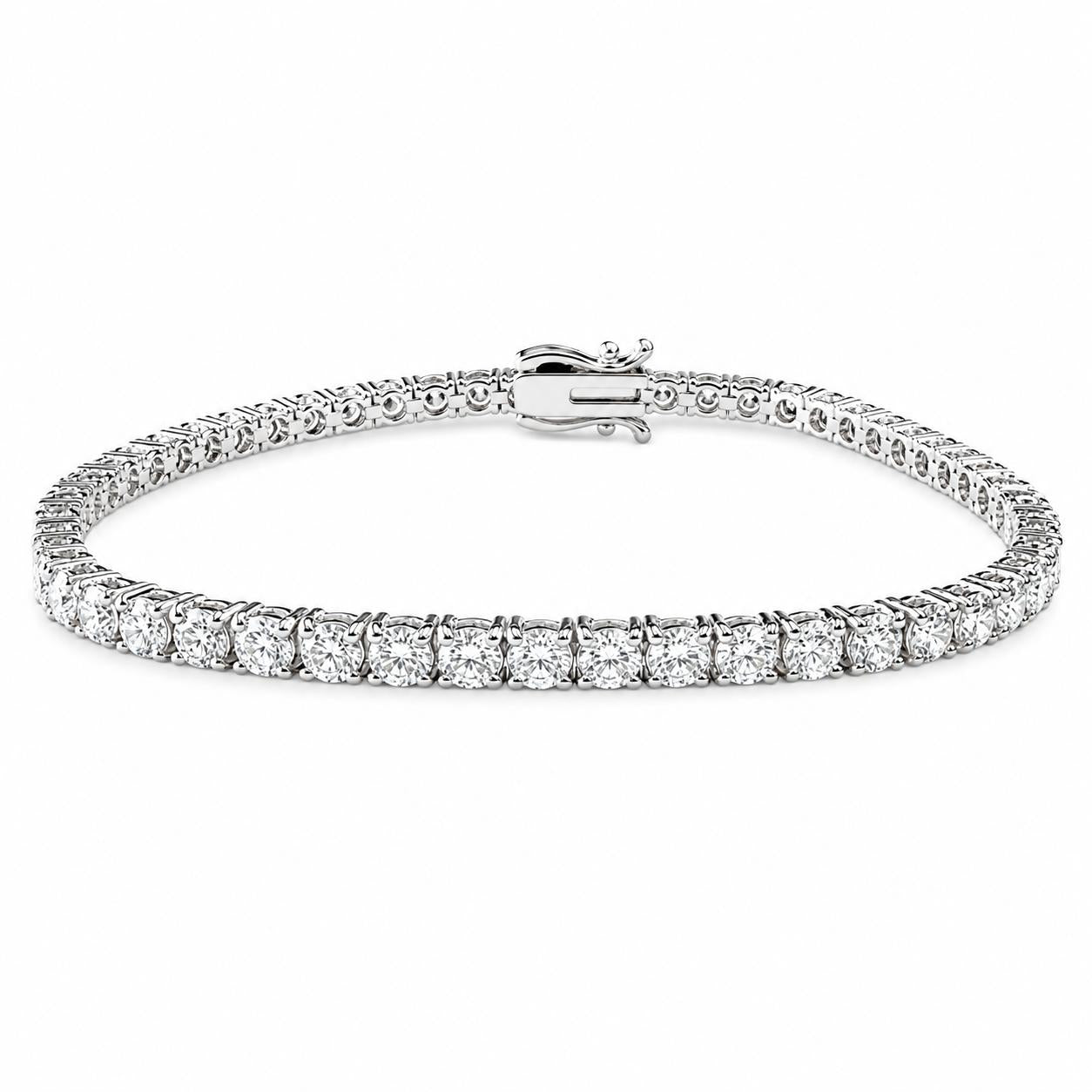 4.65cttw. White Diamond Tennis Bracelet in 14k White Gold 7" 8.45g.
