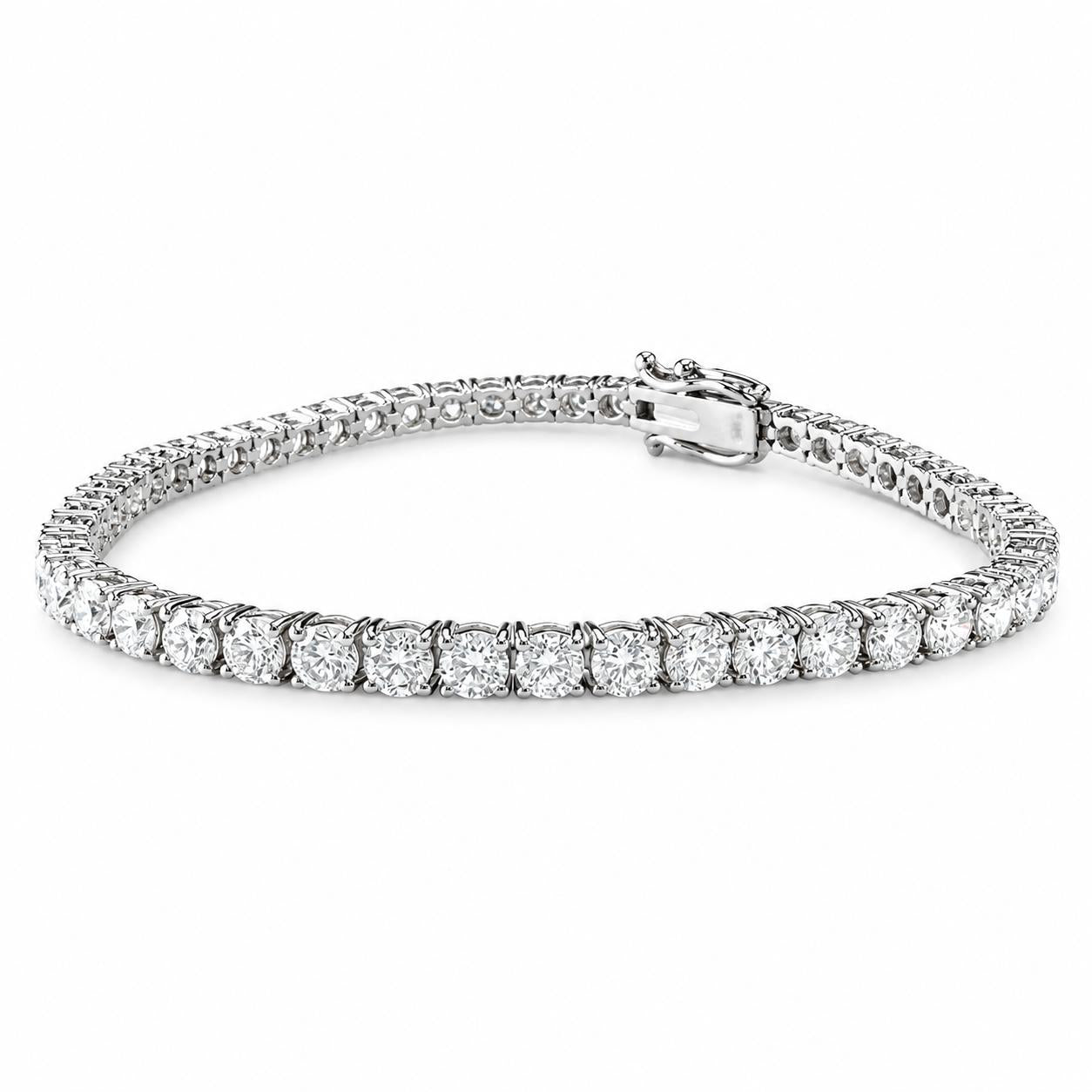 6.00 cttw. White Diamond Tennis Bracelet in 14k White Gold 9.48g. 7"
