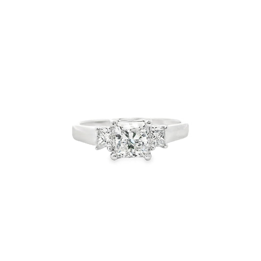 1.07 ct. Princess Cut White Diamond Platinum Ring 7.75US 6.13g.
