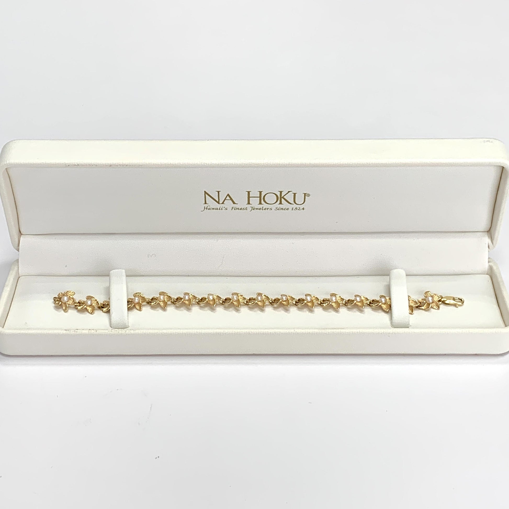 Na Hoku Flower Bracelet With Pearls in 14K Yellow Gold