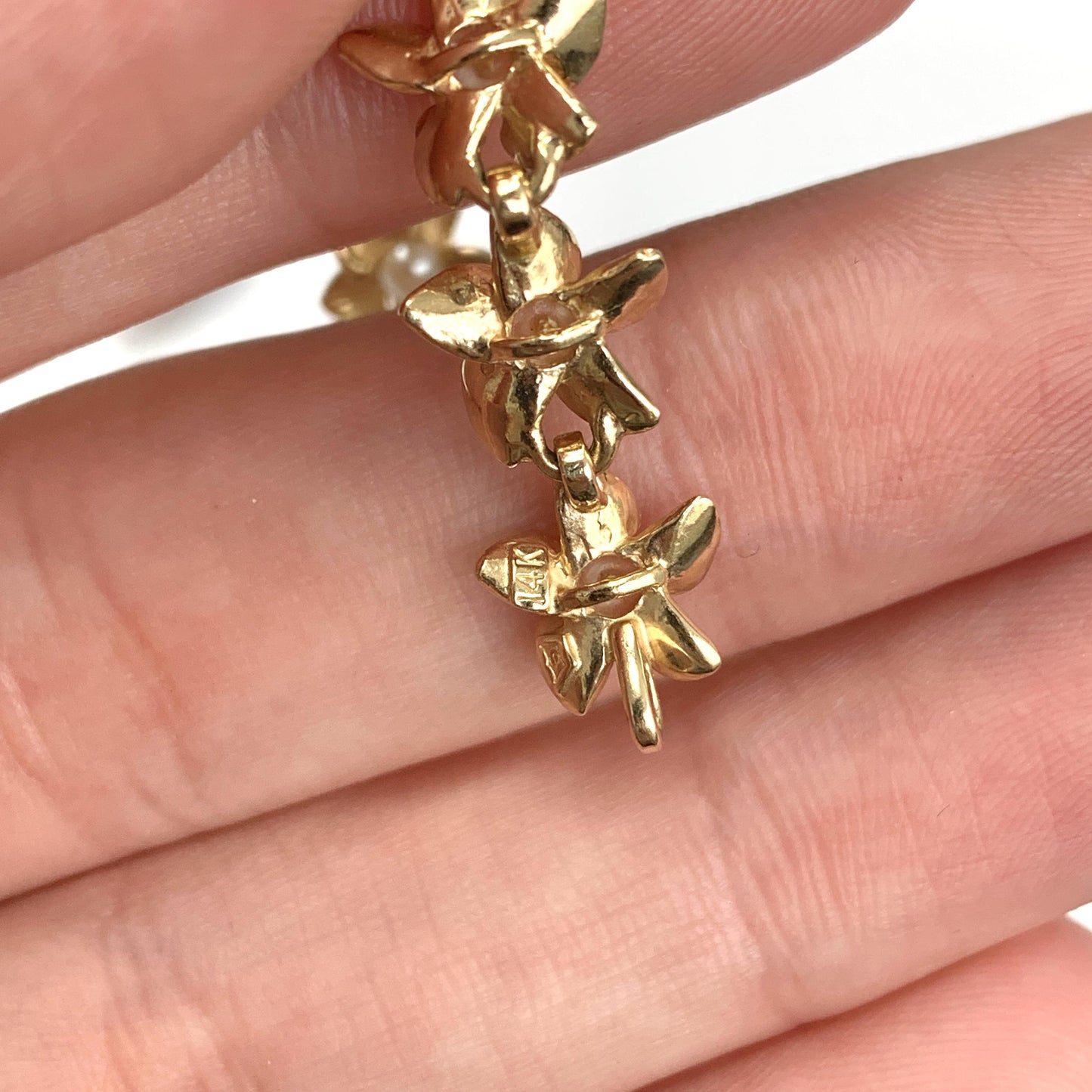 Na Hoku Flower Bracelet With Pearls in 14K Yellow Gold