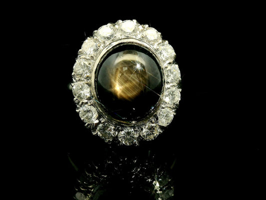 4.90ct. Star Sapphire & 0.42cttw. White Diamond Ring in 14k White Gold 5.75US