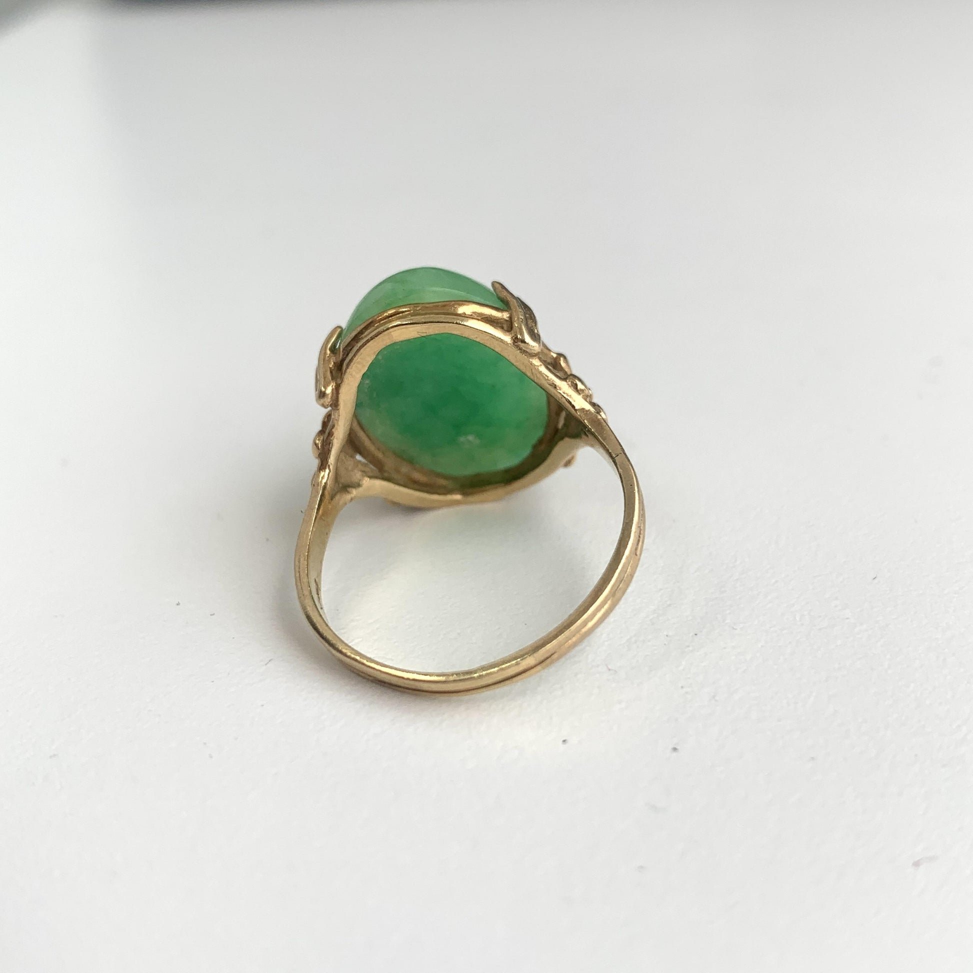 14k Yellow Gold Jade Ring