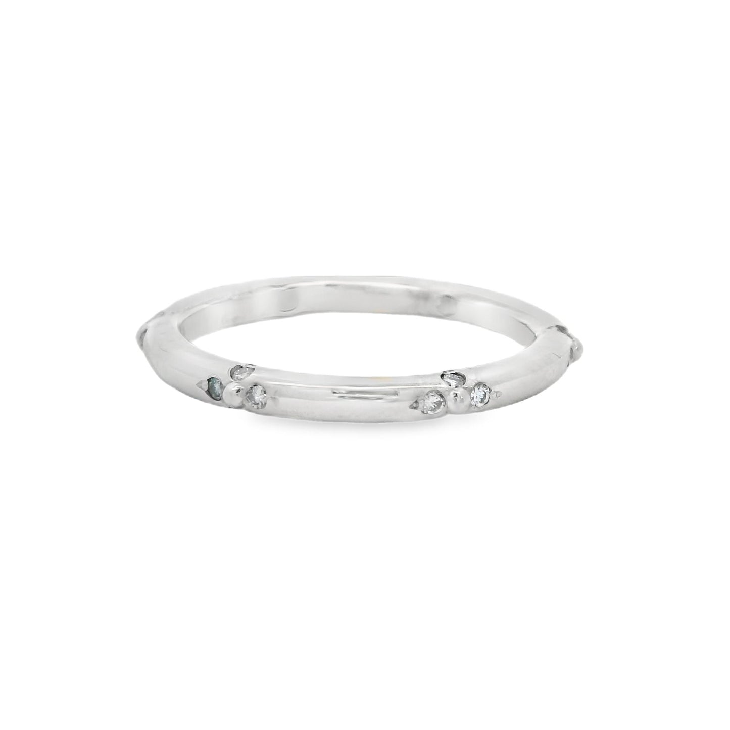 0.15 cttw. White Diamond Platinum Stationed Ring 5.75US 4.28g.