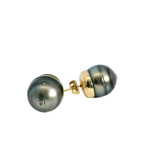 Big Grey Pearl Studs in 14k Yellow Gold 16.89g.