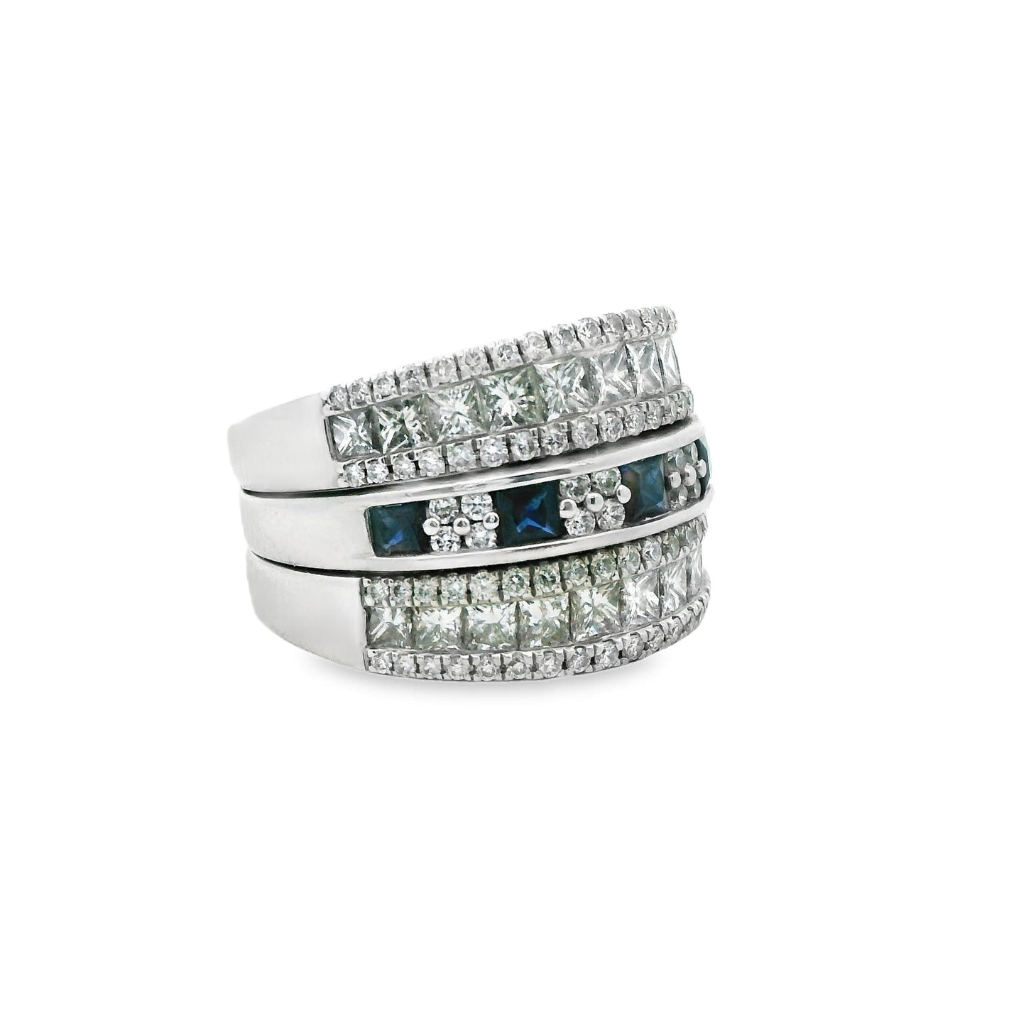 1.30cttw. White Diamond & Blue Sapphire Ring In 18k White Gold 7US 5.9g.