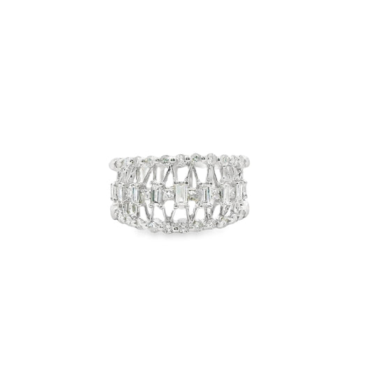 0.68 cttw. White Diamond Ring in 18k White Gold 6.25US 5.9g.