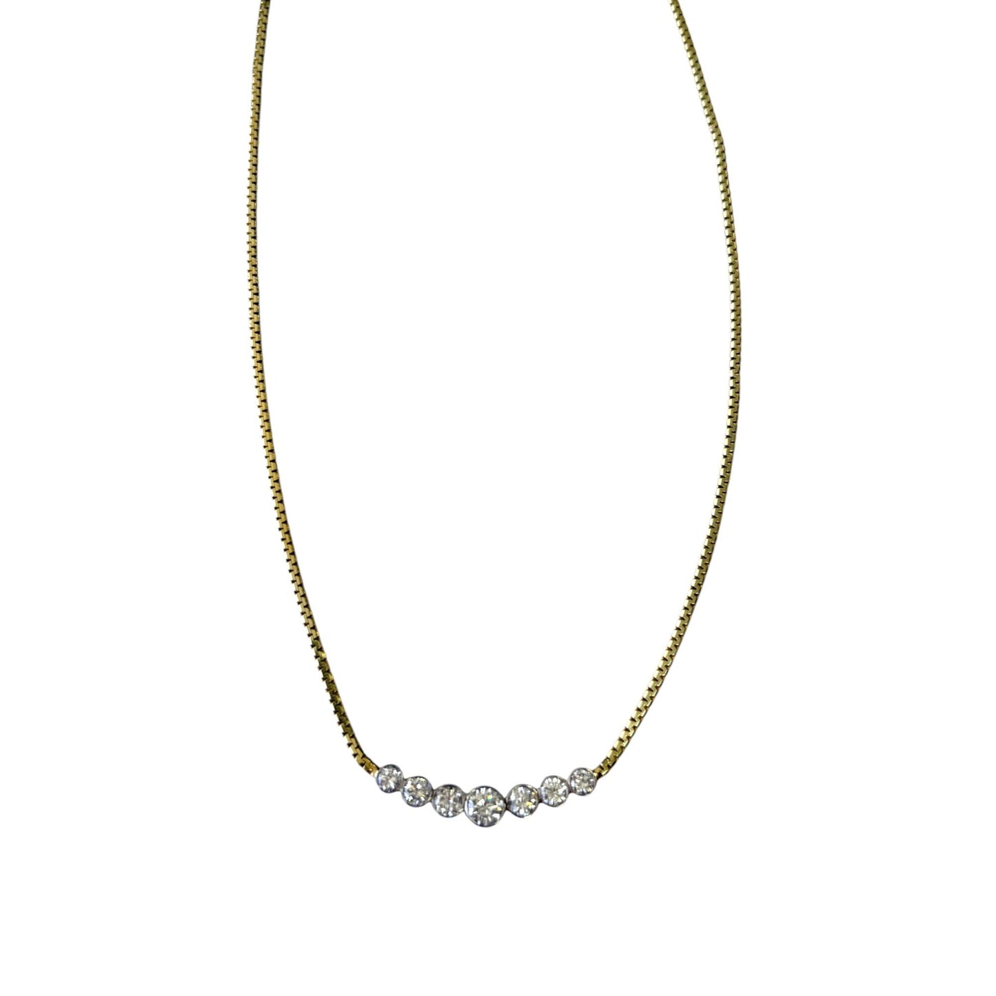 2.78cttw. White Diamond Graguated Necklace in 14k Yellow Gold 6.6g.